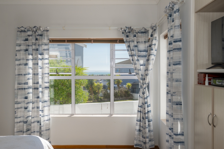 3 Bedroom Property for Sale in Country Club Western Cape